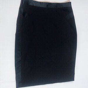 BEBE SIZE 10 BLACK TUXEDO RIBBON SHORT PENCIL SKIRT